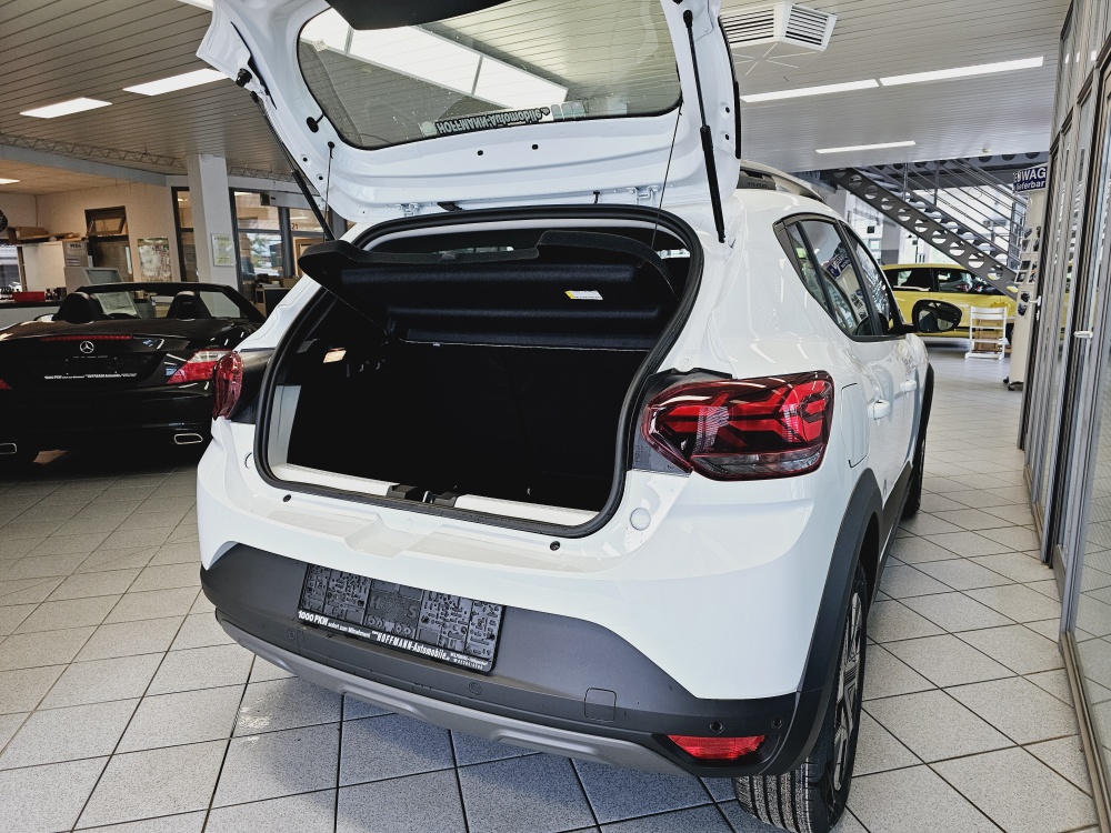 Dacia Sandero  bei Hoffmann Automobile in Wolfsburg kaufen und sofort mitnehmen - Bild 2