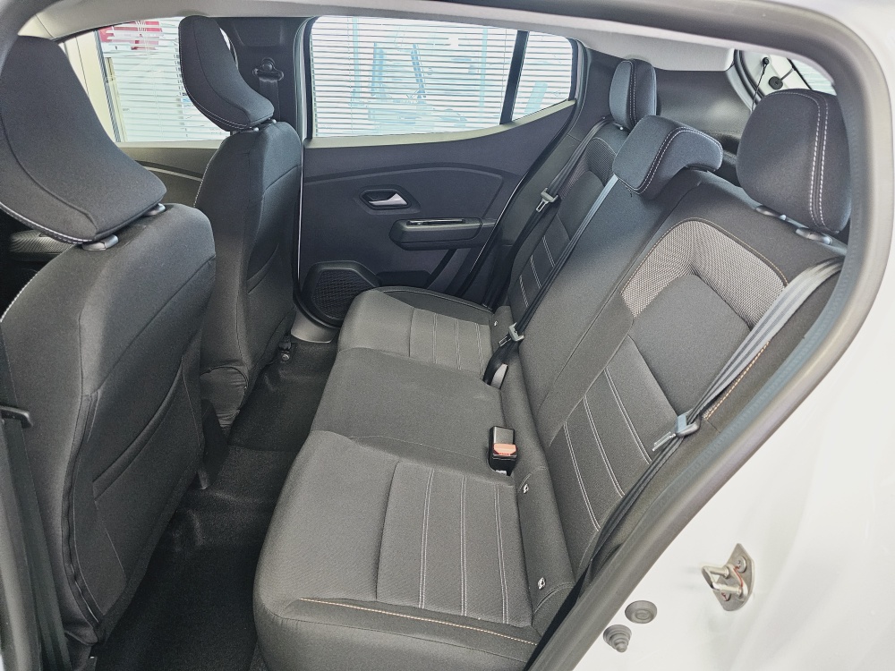Dacia Sandero  bei Hoffmann Automobile in Wolfsburg kaufen und sofort mitnehmen - Bild 4
