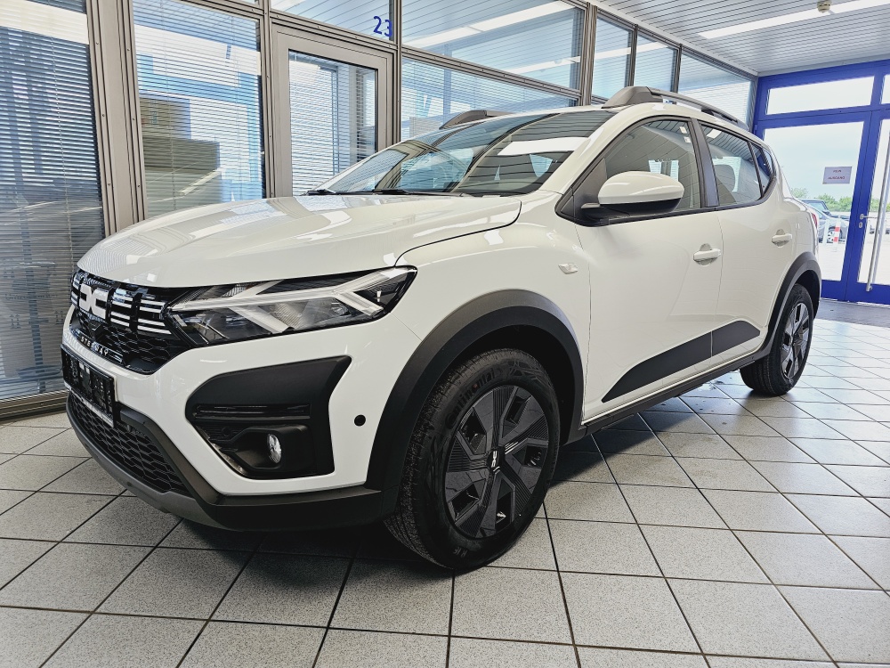 Dacia Sandero Stepway für nur 16.850,- € bei Hoffmann Automobile in Wolfsburg kaufen und sofort mitnehmen