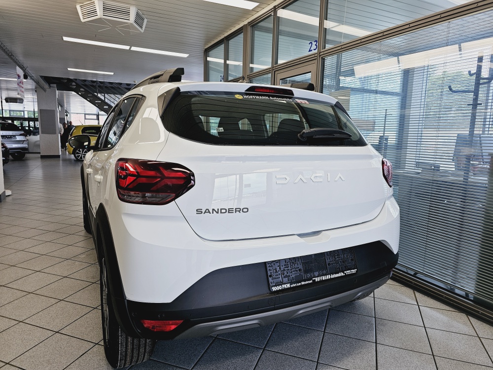 Dacia Sandero  bei Hoffmann Automobile in Wolfsburg kaufen und sofort mitnehmen - Bild 3