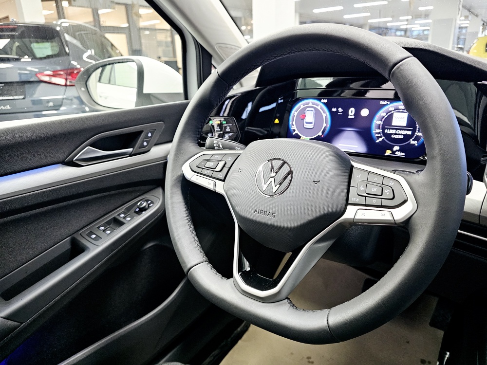 VW Golf Variant  bei Hoffmann Automobile in Wolfsburg kaufen und sofort mitnehmen - Bild 16