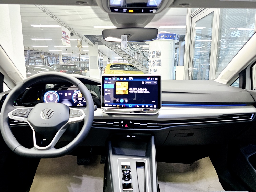 VW Golf Variant  bei Hoffmann Automobile in Wolfsburg kaufen und sofort mitnehmen - Bild 7