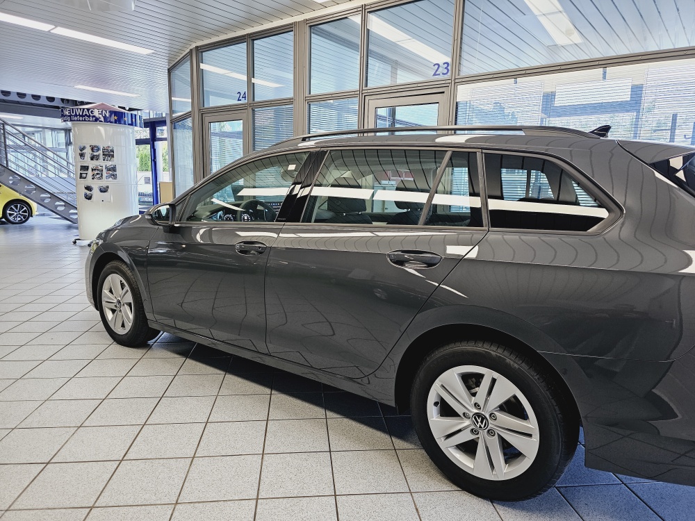 VW Golf Variant  bei Hoffmann Automobile in Wolfsburg kaufen und sofort mitnehmen - Bild 18