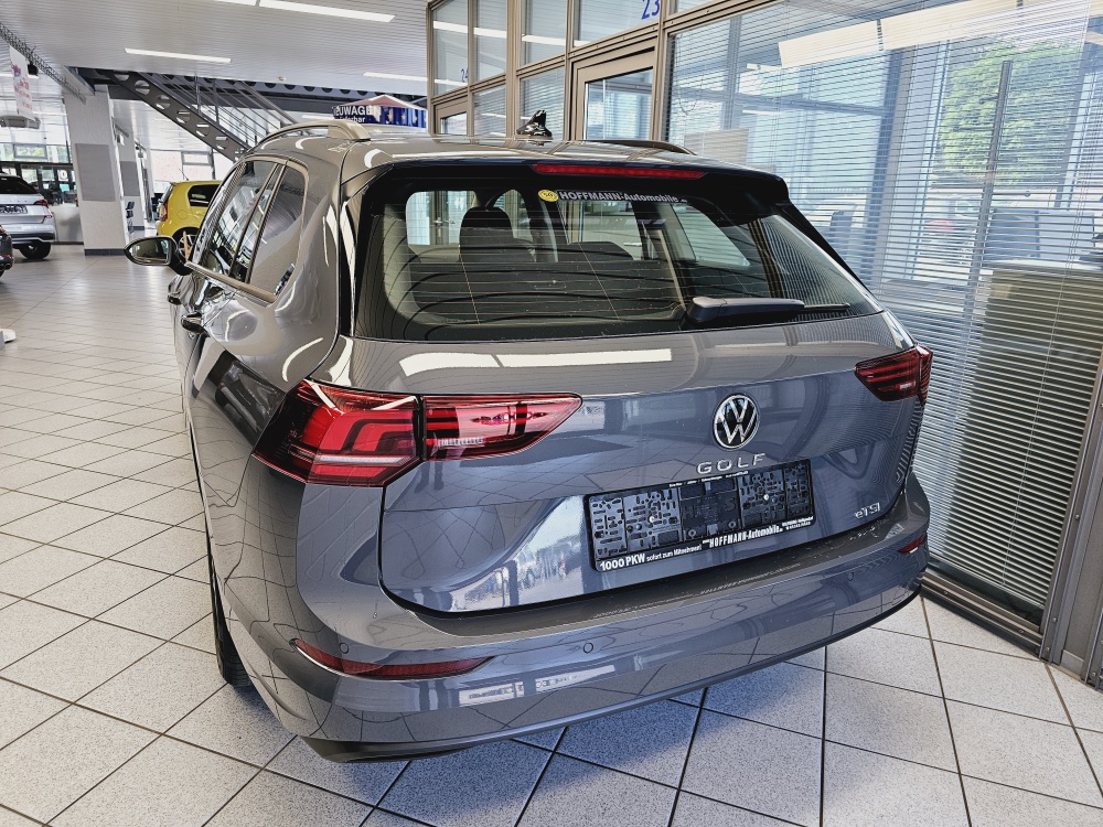 VW Golf Variant  bei Hoffmann Automobile in Wolfsburg kaufen und sofort mitnehmen - Bild 3