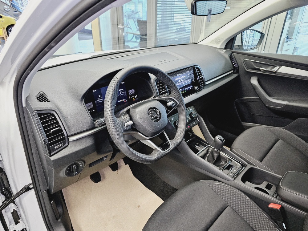 Skoda Karoq  bei Hoffmann Automobile in Wolfsburg kaufen und sofort mitnehmen - Bild 11