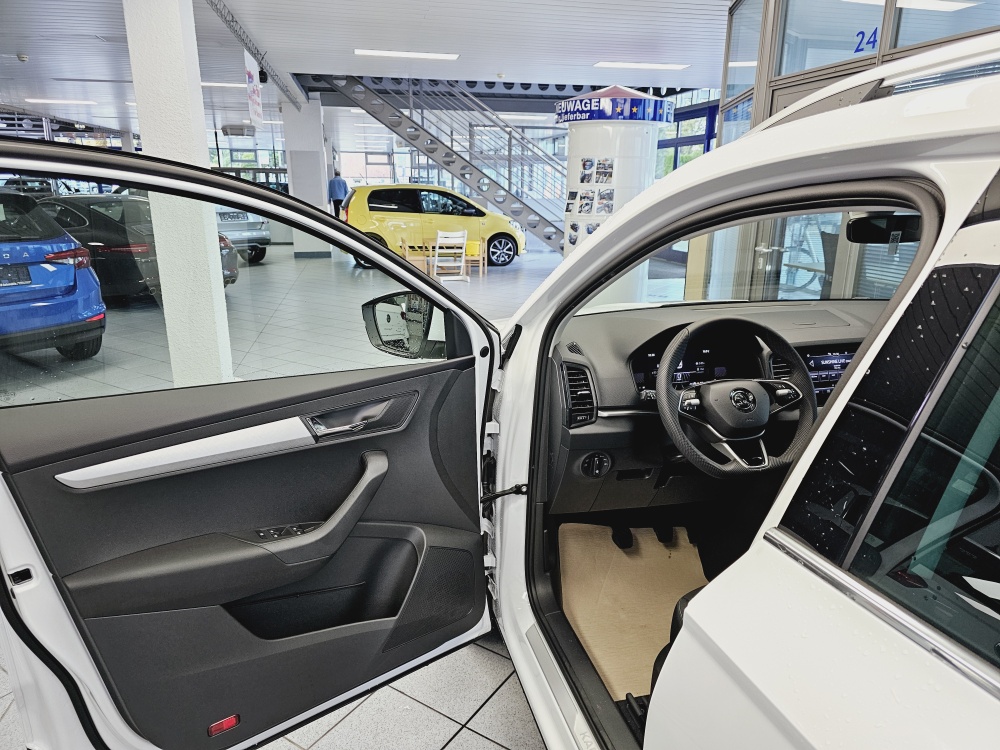 Skoda Karoq  bei Hoffmann Automobile in Wolfsburg kaufen und sofort mitnehmen - Bild 13