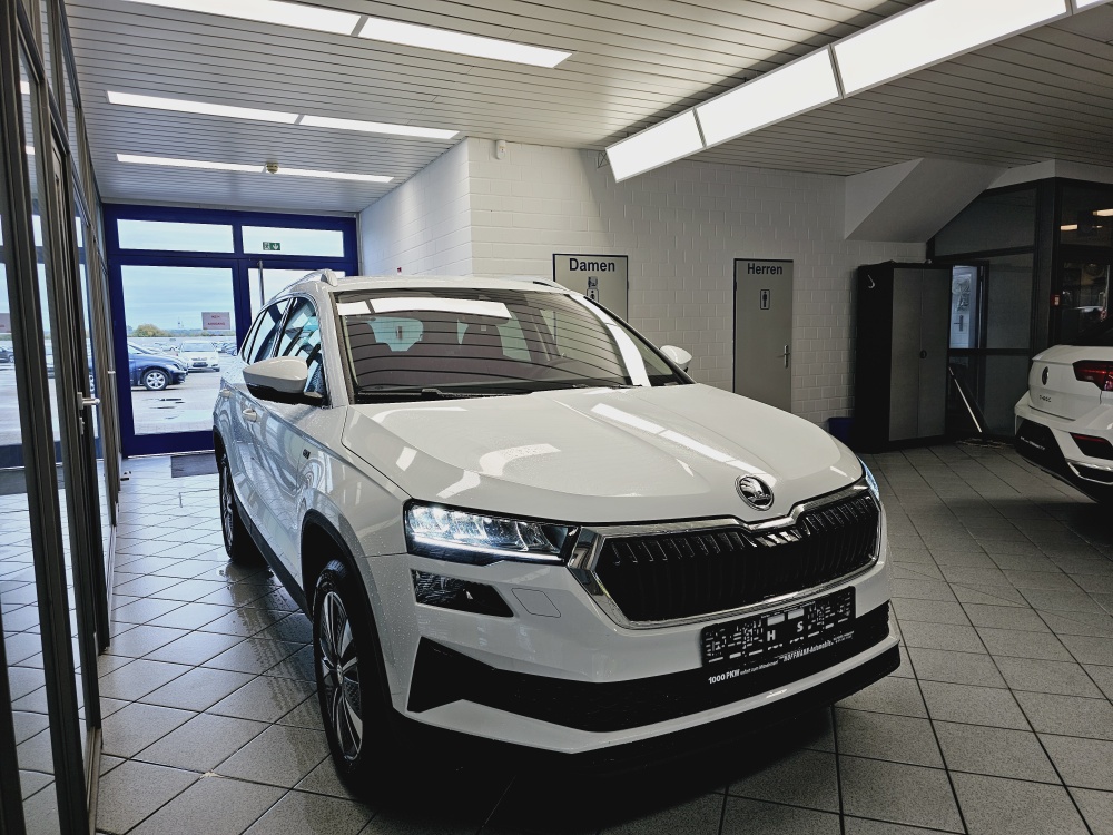 Skoda Karoq  bei Hoffmann Automobile in Wolfsburg kaufen und sofort mitnehmen - Bild 16