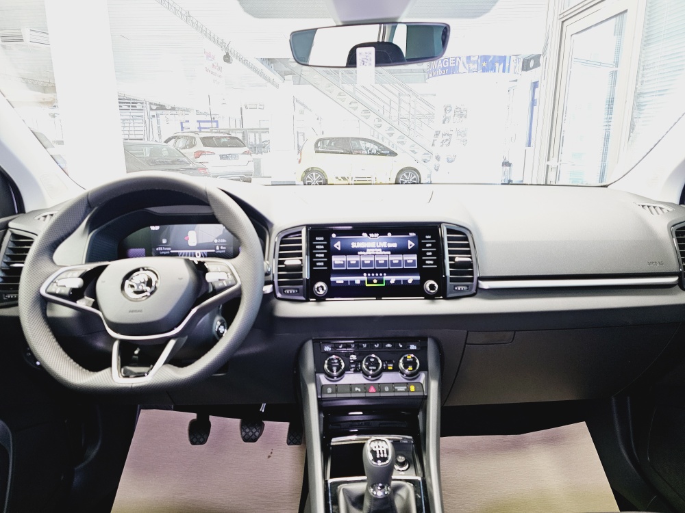 Skoda Karoq  bei Hoffmann Automobile in Wolfsburg kaufen und sofort mitnehmen - Bild 5