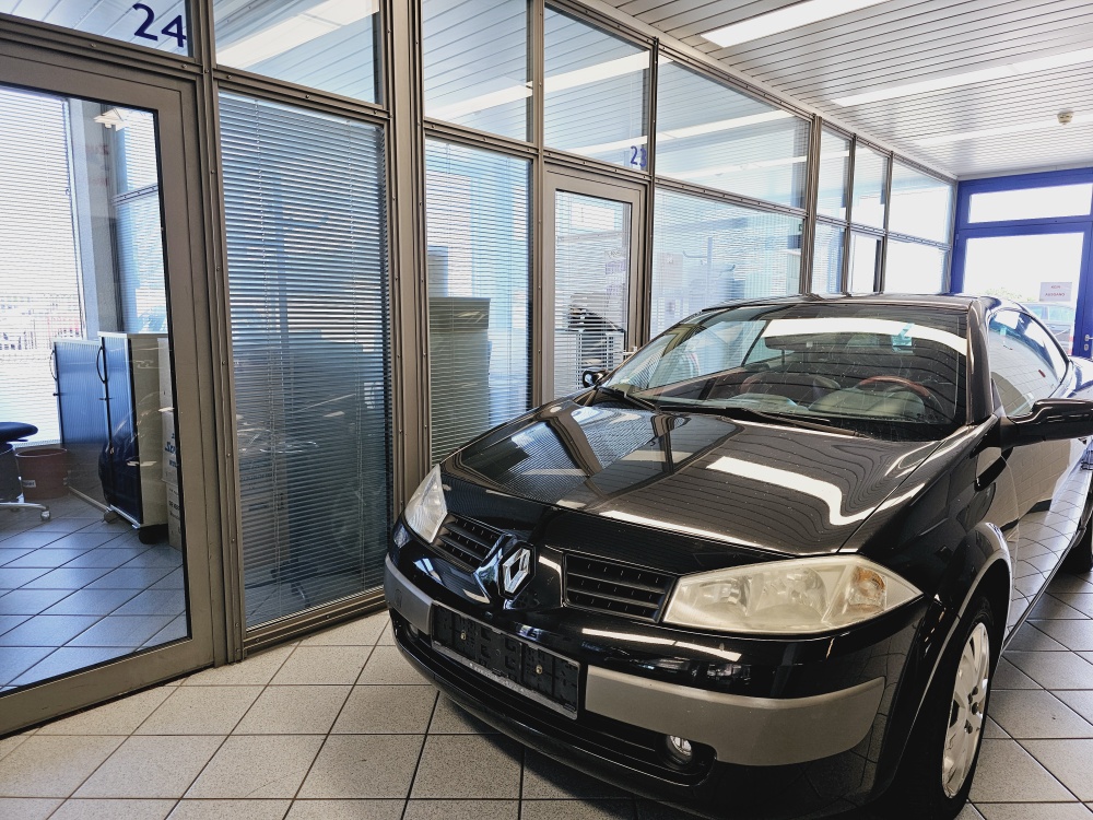 Renault Megane Cabrio  bei Hoffmann Automobile in Wolfsburg kaufen und sofort mitnehmen - Bild 18