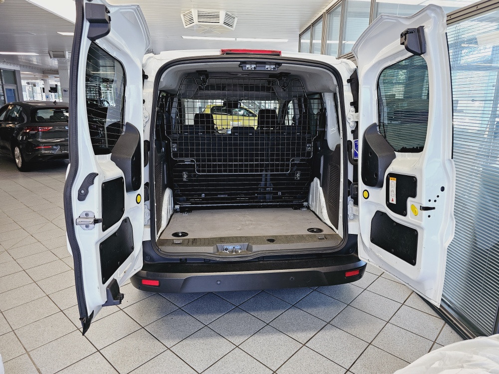 Ford Transit Connect  bei Hoffmann Automobile in Wolfsburg kaufen und sofort mitnehmen - Bild 4