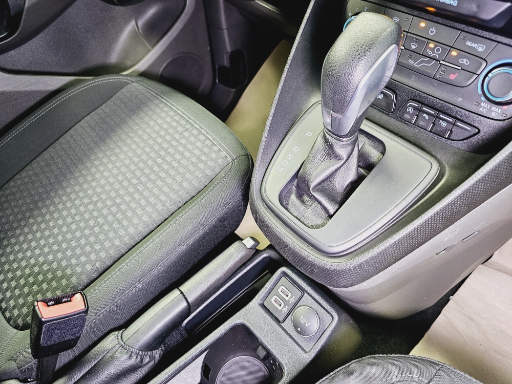 Ford Transit Connect  bei Hoffmann Automobile in Wolfsburg kaufen und sofort mitnehmen - Bild 9