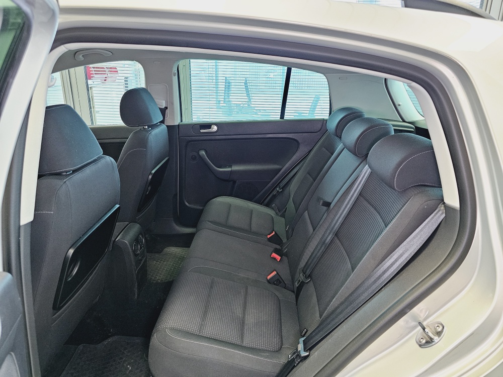 VW Golf Plus  bei Hoffmann Automobile in Wolfsburg kaufen und sofort mitnehmen - Bild 4