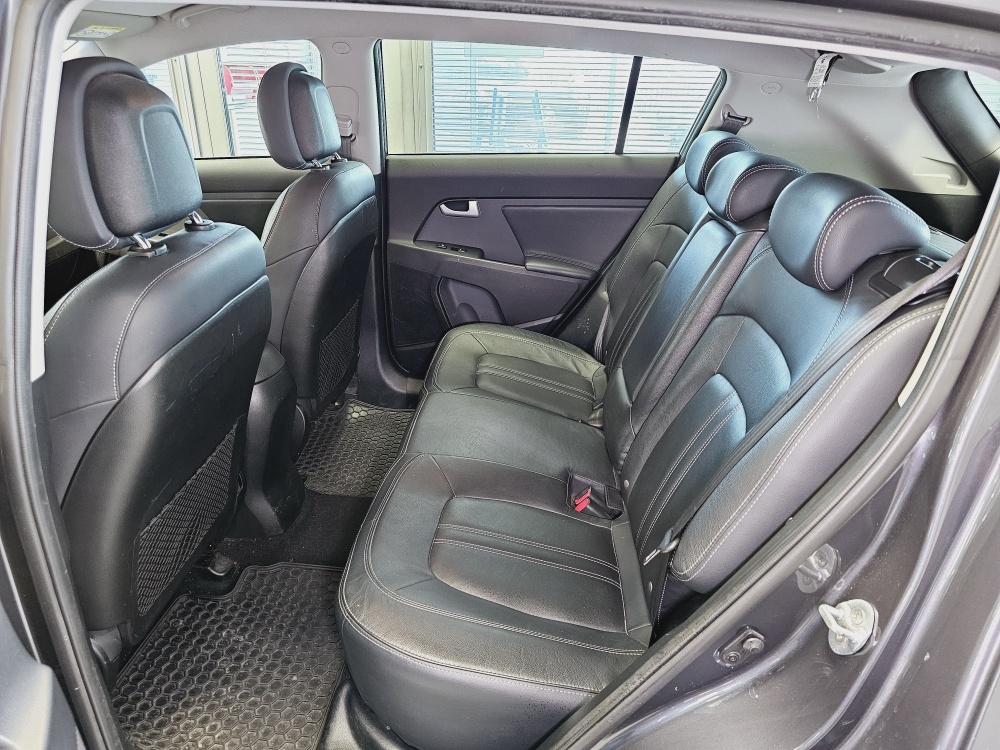 Kia Sportage  bei Hoffmann Automobile in Wolfsburg kaufen und sofort mitnehmen - Bild 4