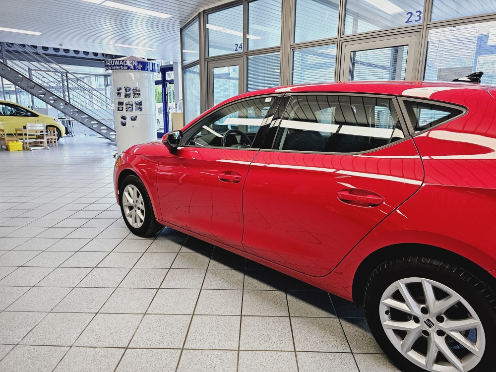 Seat Leon  bei Hoffmann Automobile in Wolfsburg kaufen und sofort mitnehmen - Bild 13