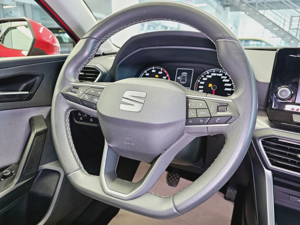 Seat Leon  bei Hoffmann Automobile in Wolfsburg kaufen und sofort mitnehmen - Bild 8