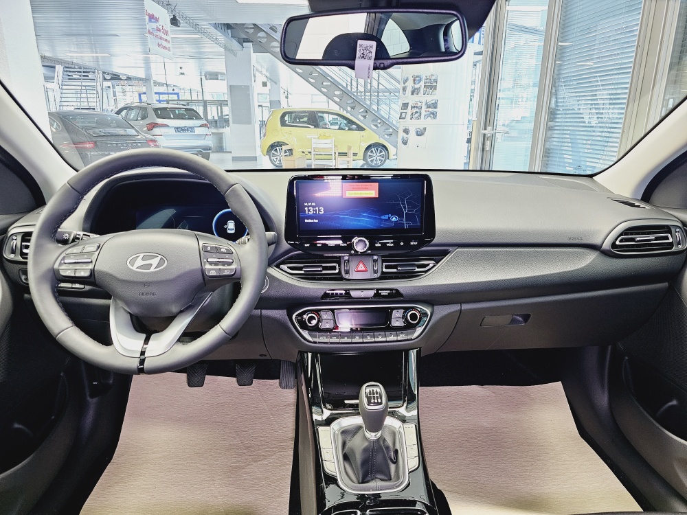 Hyundai i30 Kombi  bei Hoffmann Automobile in Wolfsburg kaufen und sofort mitnehmen - Bild 5