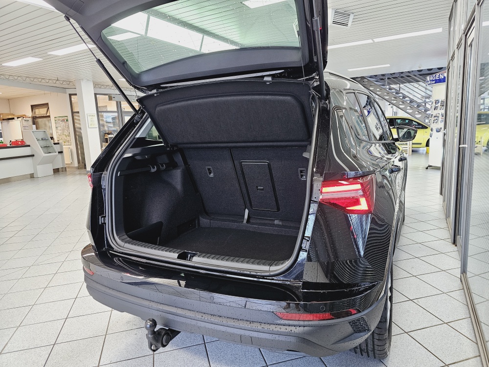 Skoda Karoq  bei Hoffmann Automobile in Wolfsburg kaufen und sofort mitnehmen - Bild 2