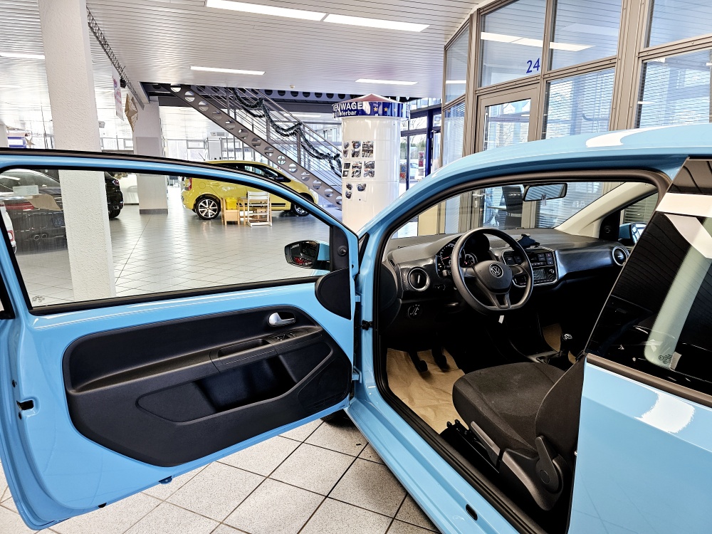 VW up!  bei Hoffmann Automobile in Wolfsburg kaufen und sofort mitnehmen - Bild 12
