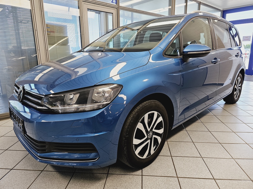 VW Touran Comfortline  für nur 20.900,- € bei Hoffmann Automobile in Wolfsburg kaufen und sofort mitnehmen
