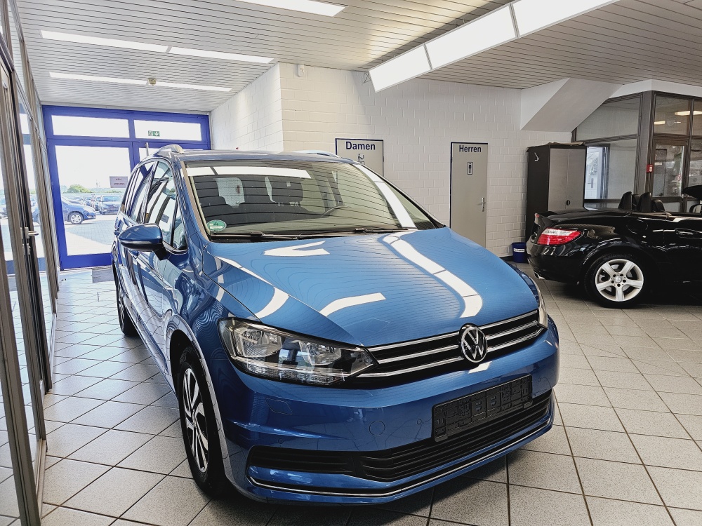 VW Touran  bei Hoffmann Automobile in Wolfsburg kaufen und sofort mitnehmen - Bild 17
