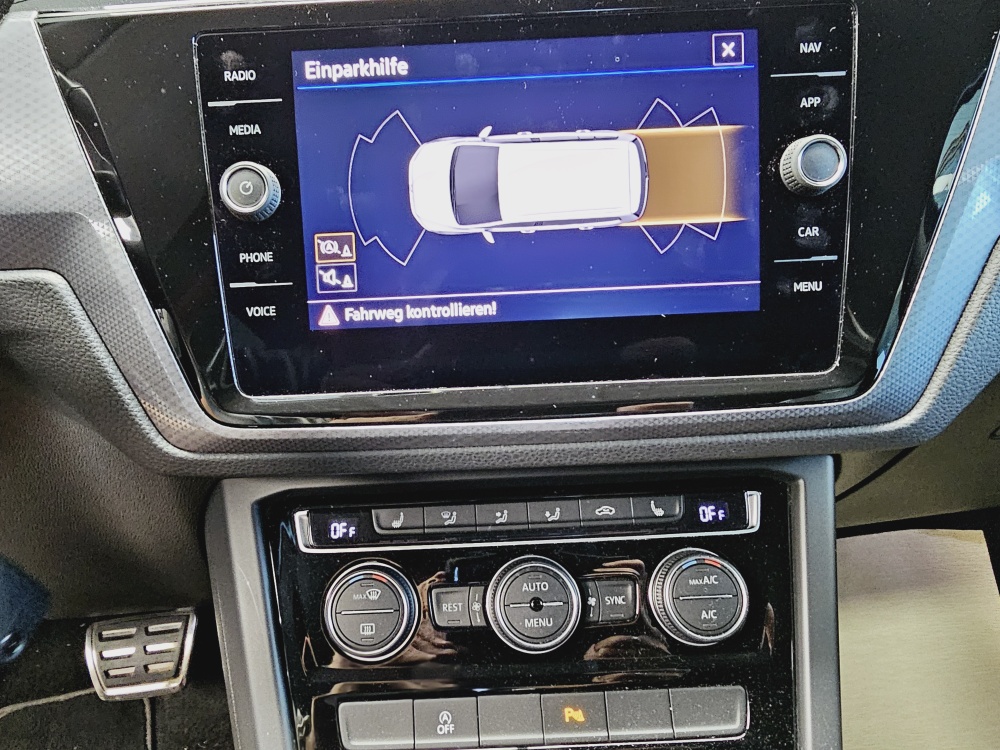 VW Touran  bei Hoffmann Automobile in Wolfsburg kaufen und sofort mitnehmen - Bild 18