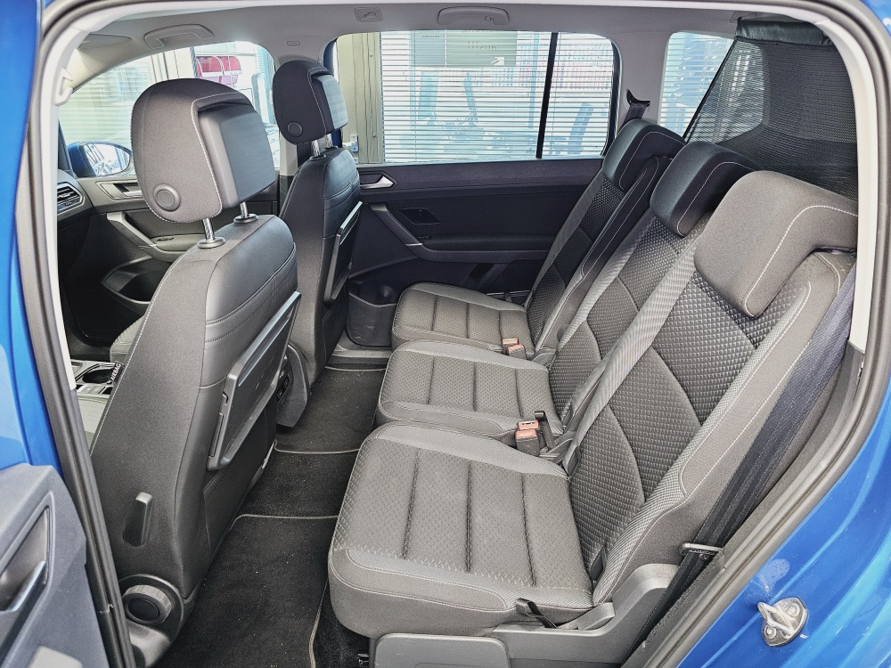 VW Touran  bei Hoffmann Automobile in Wolfsburg kaufen und sofort mitnehmen - Bild 4
