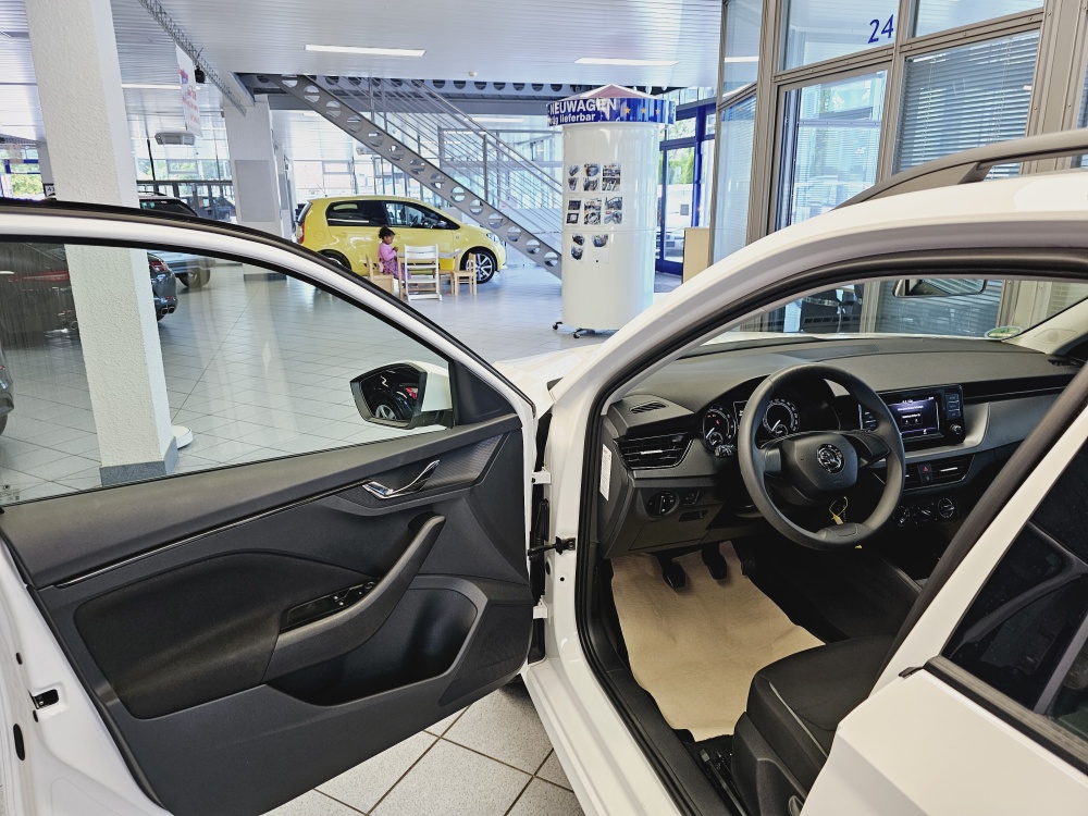 Skoda Kamiq  bei Hoffmann Automobile in Wolfsburg kaufen und sofort mitnehmen - Bild 13
