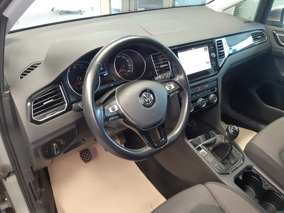 VW Golf Sportsvan  bei Hoffmann Automobile in Wolfsburg kaufen und sofort mitnehmen - Bild 11