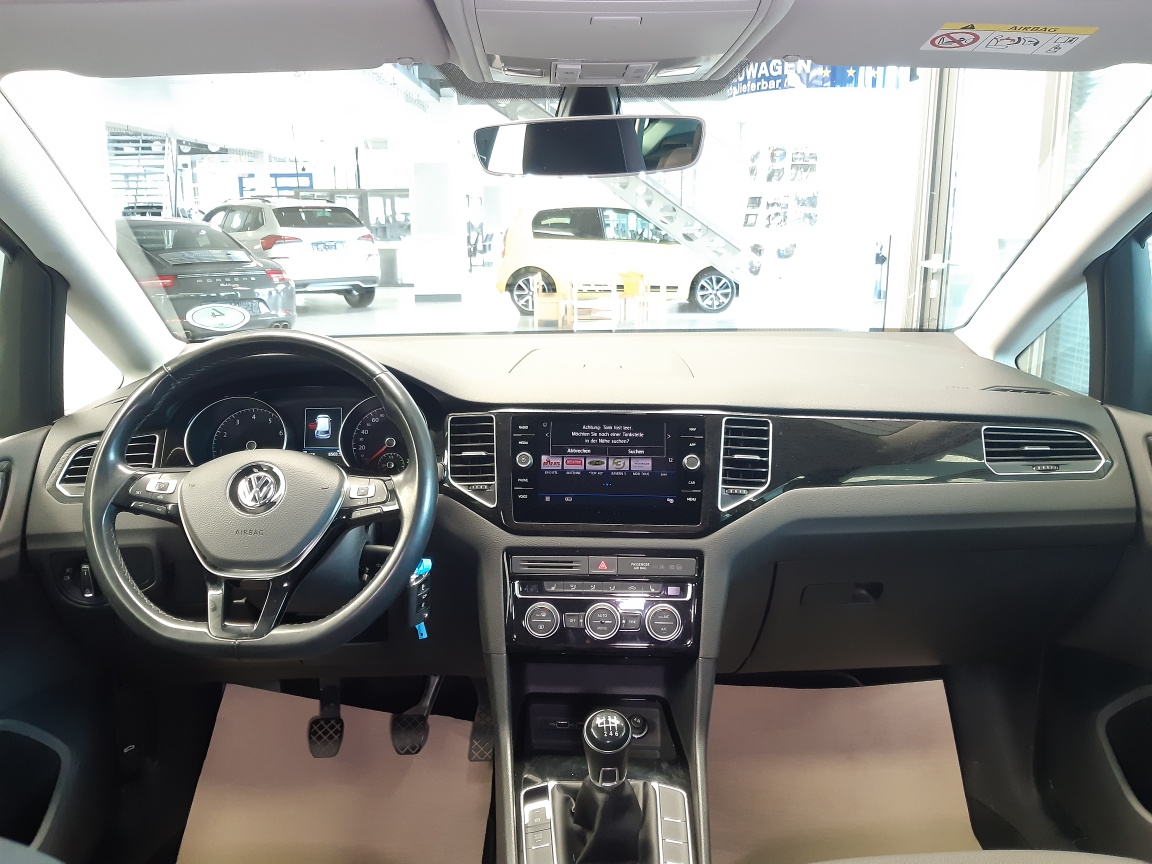 VW Golf Sportsvan  bei Hoffmann Automobile in Wolfsburg kaufen und sofort mitnehmen - Bild 6