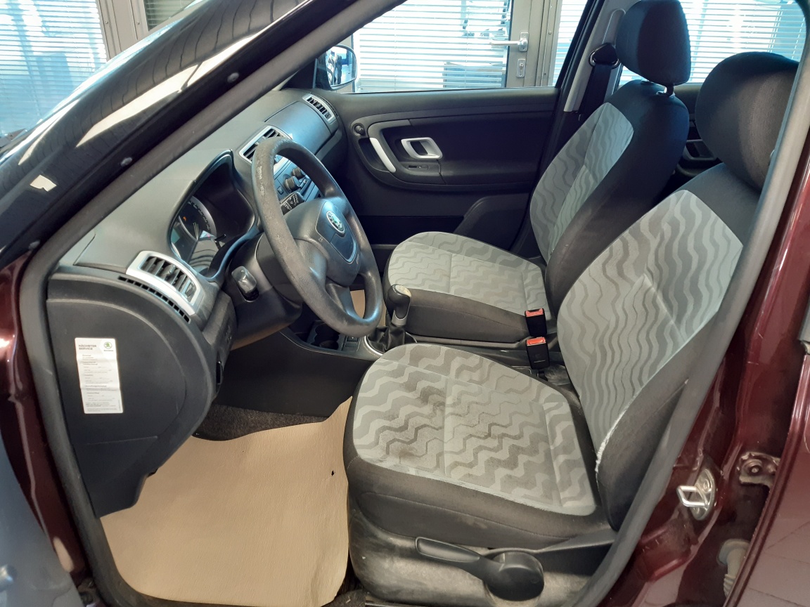 Skoda Fabia  bei Hoffmann Automobile in Wolfsburg kaufen und sofort mitnehmen - Bild 11