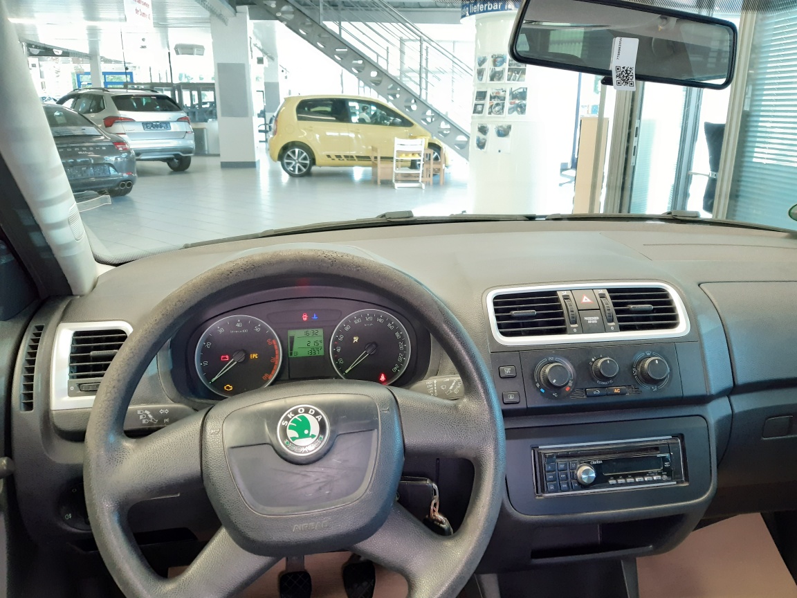 Skoda Fabia  bei Hoffmann Automobile in Wolfsburg kaufen und sofort mitnehmen - Bild 9