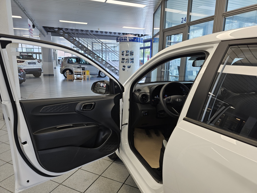 Hyundai i10  bei Hoffmann Automobile in Wolfsburg kaufen und sofort mitnehmen - Bild 13