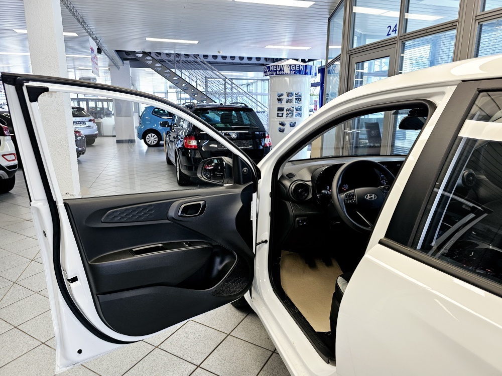 Hyundai i10  bei Hoffmann Automobile in Wolfsburg kaufen und sofort mitnehmen - Bild 16