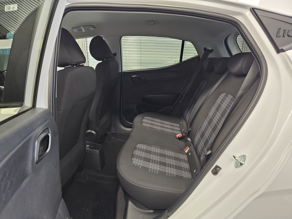 Hyundai i10  bei Hoffmann Automobile in Wolfsburg kaufen und sofort mitnehmen - Bild 4