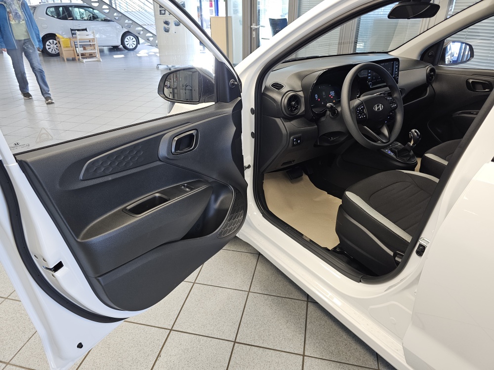 Hyundai i10  bei Hoffmann Automobile in Wolfsburg kaufen und sofort mitnehmen - Bild 25