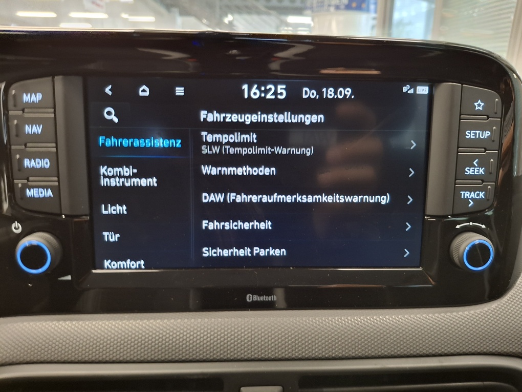 Hyundai i10  bei Hoffmann Automobile in Wolfsburg kaufen und sofort mitnehmen - Bild 12