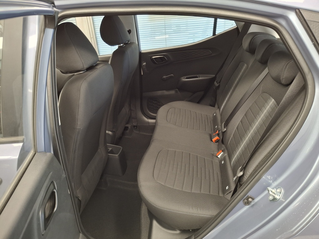 Hyundai i10  bei Hoffmann Automobile in Wolfsburg kaufen und sofort mitnehmen - Bild 4