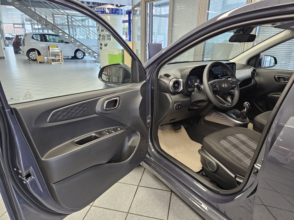 Hyundai i10  bei Hoffmann Automobile in Wolfsburg kaufen und sofort mitnehmen - Bild 29
