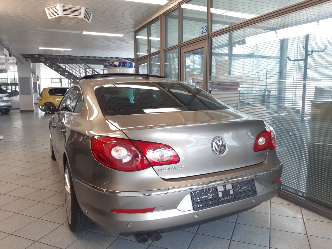 VW Passat CC  bei Hoffmann Automobile in Wolfsburg kaufen und sofort mitnehmen - Bild 3
