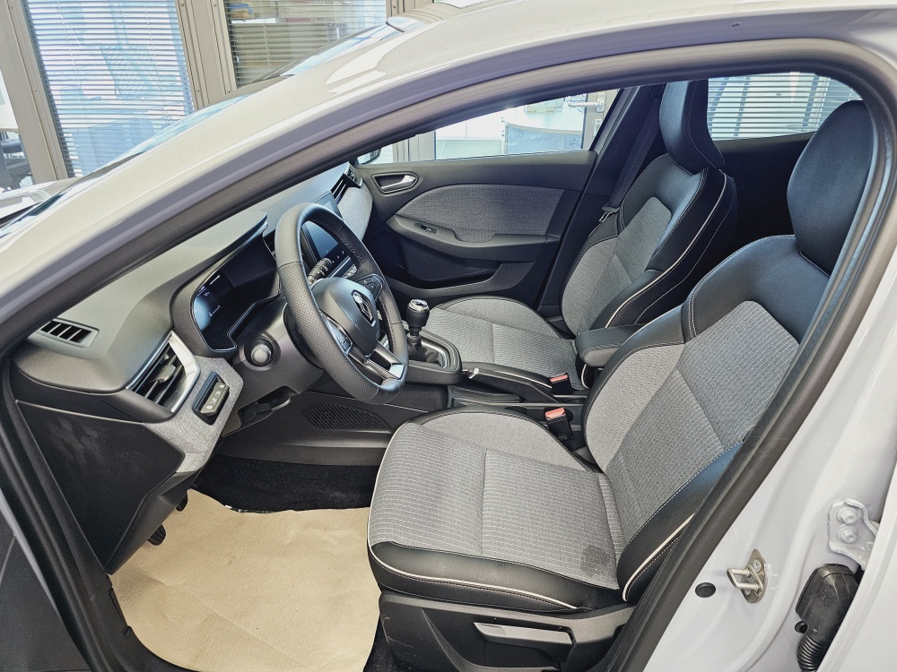 Renault Clio  bei Hoffmann Automobile in Wolfsburg kaufen und sofort mitnehmen - Bild 10
