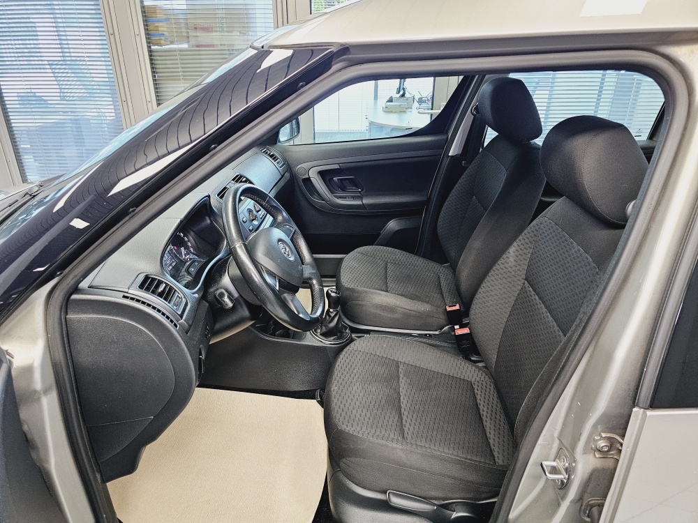 Skoda Roomster  bei Hoffmann Automobile in Wolfsburg kaufen und sofort mitnehmen - Bild 10