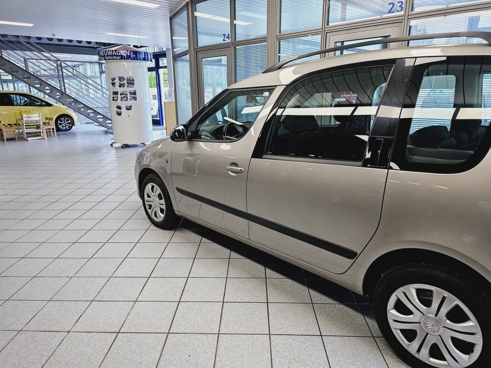 Skoda Roomster  bei Hoffmann Automobile in Wolfsburg kaufen und sofort mitnehmen - Bild 12