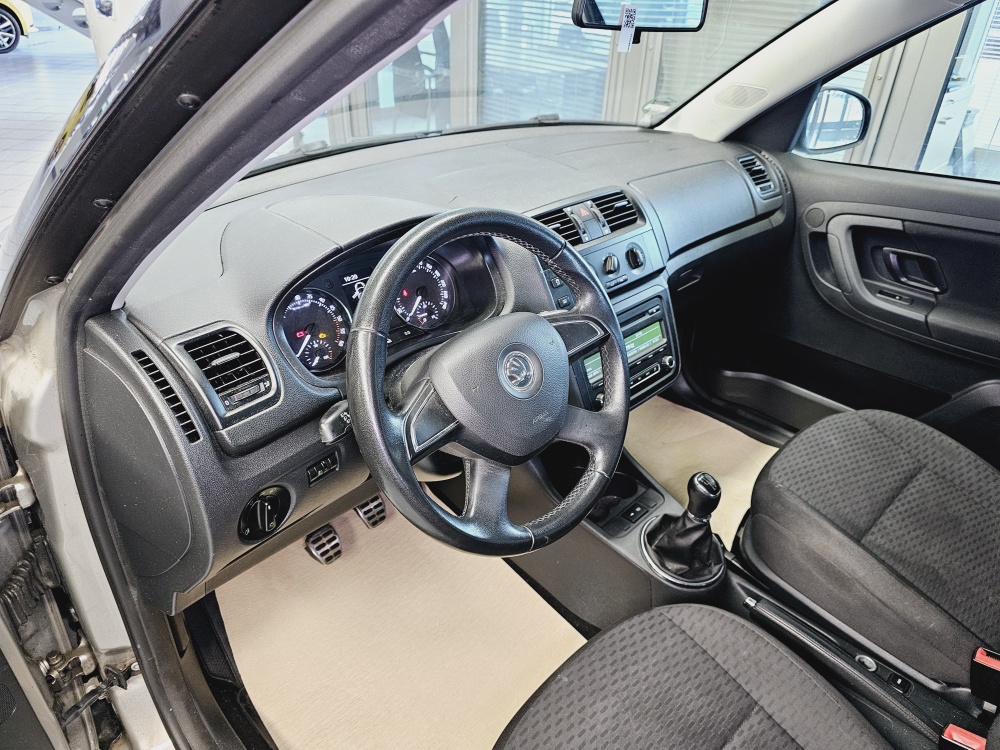 Skoda Roomster  bei Hoffmann Automobile in Wolfsburg kaufen und sofort mitnehmen - Bild 9