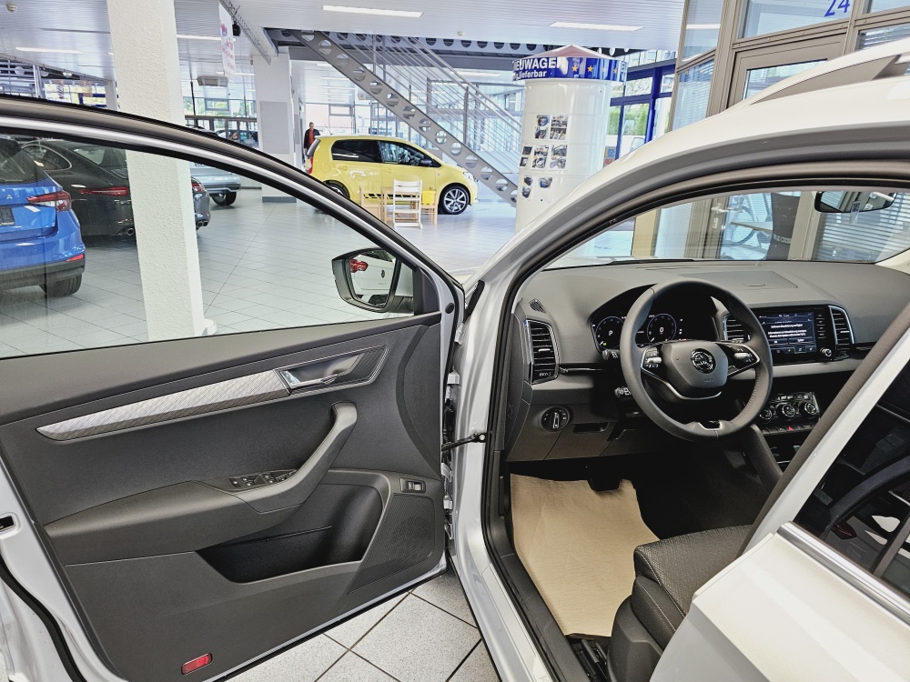 Skoda Karoq  bei Hoffmann Automobile in Wolfsburg kaufen und sofort mitnehmen - Bild 14