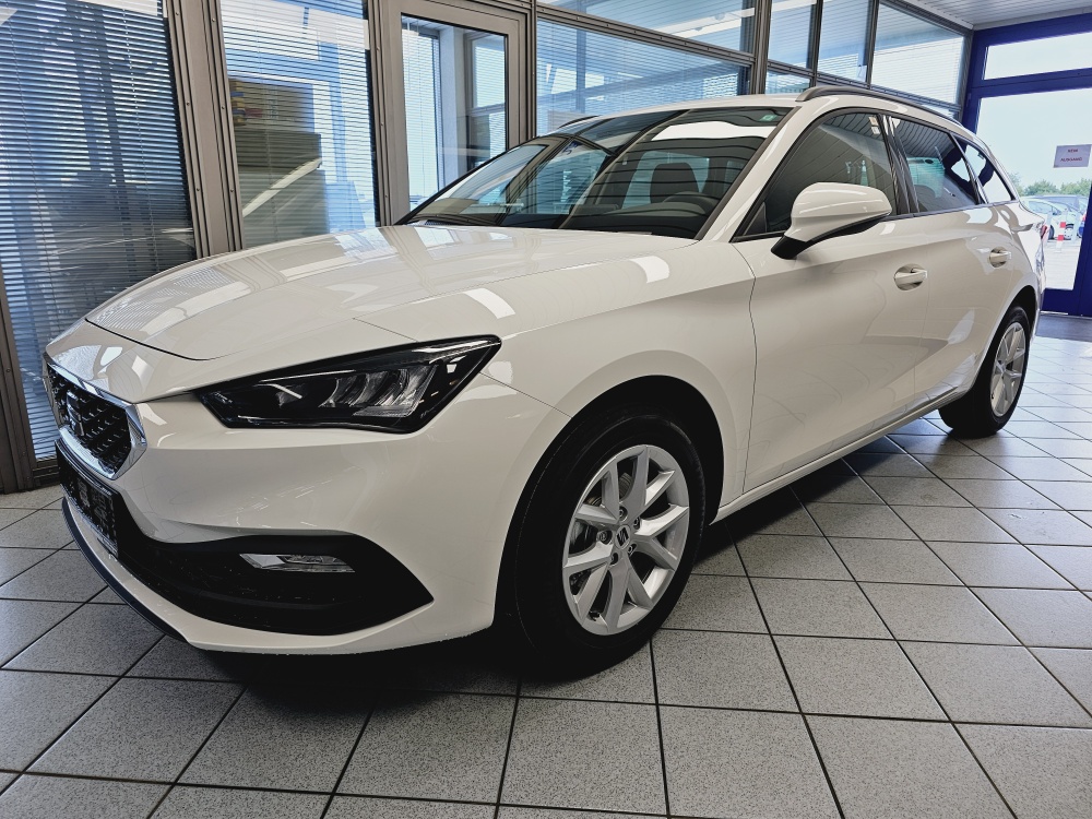 Seat Leon Sportstourer  ST Style für nur 23.750,- € bei Hoffmann Automobile in Wolfsburg kaufen und sofort mitnehmen