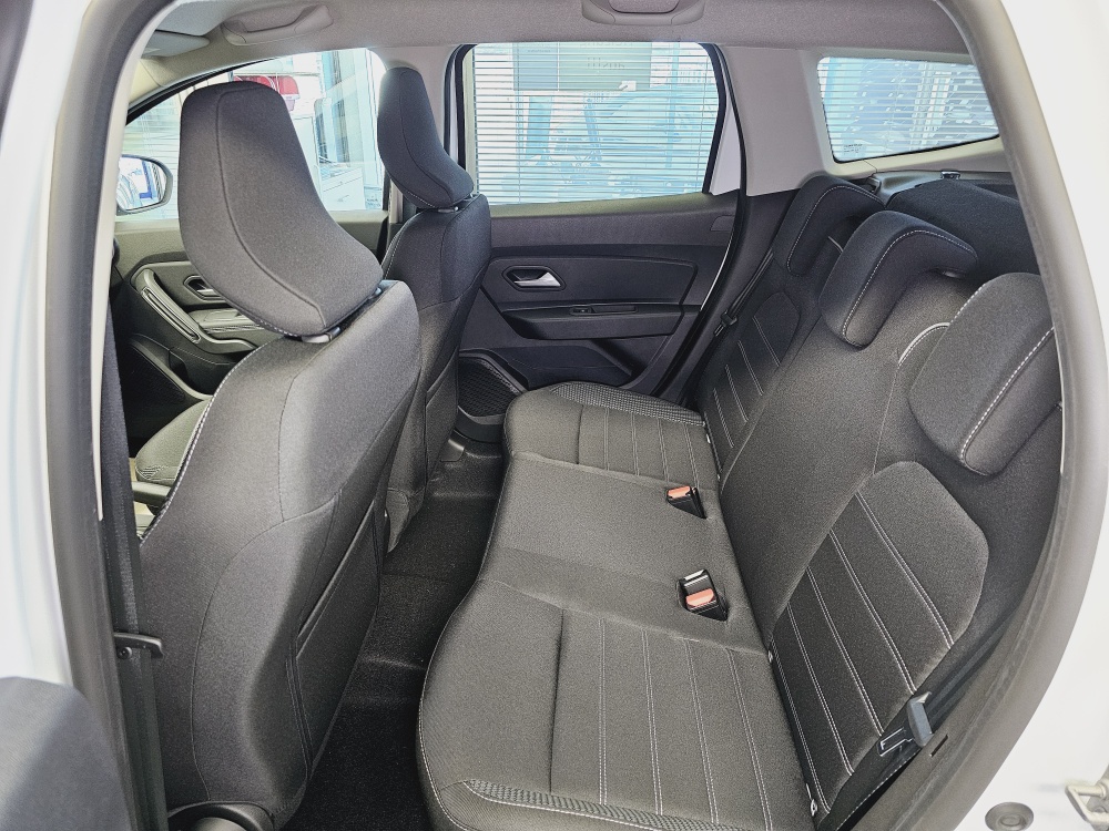 Dacia Duster  bei Hoffmann Automobile in Wolfsburg kaufen und sofort mitnehmen - Bild 4