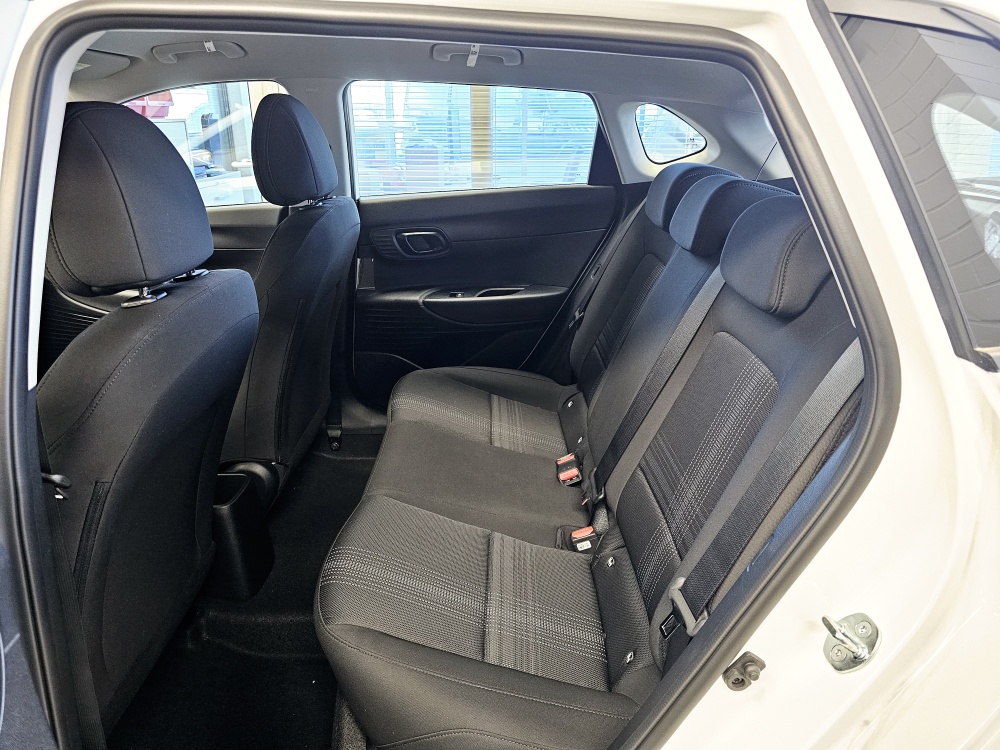 Hyundai i20  bei Hoffmann Automobile in Wolfsburg kaufen und sofort mitnehmen - Bild 4