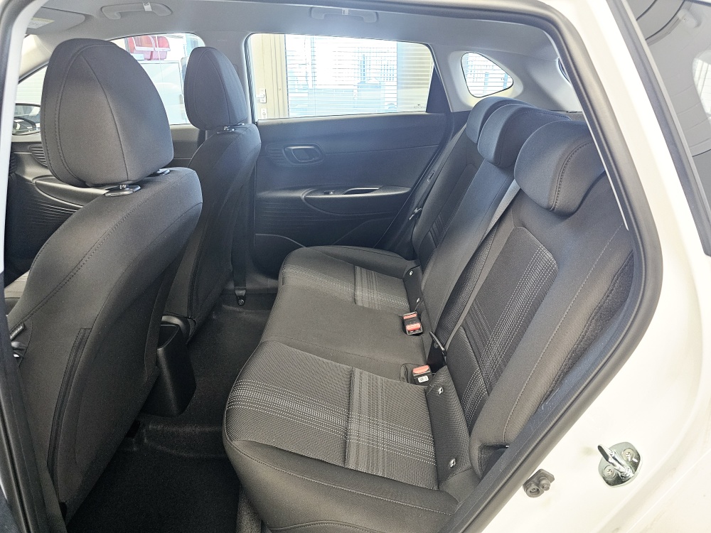 Hyundai i20  bei Hoffmann Automobile in Wolfsburg kaufen und sofort mitnehmen - Bild 4
