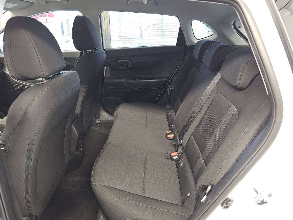 Hyundai i20  bei Hoffmann Automobile in Wolfsburg kaufen und sofort mitnehmen - Bild 4