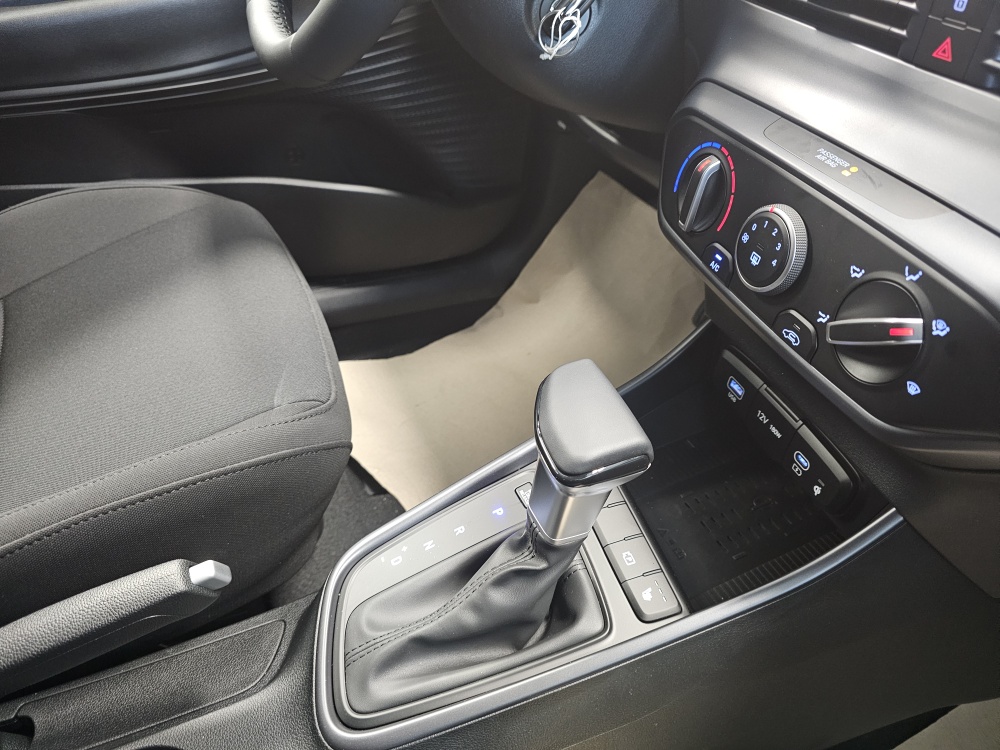Hyundai i20  bei Hoffmann Automobile in Wolfsburg kaufen und sofort mitnehmen - Bild 6